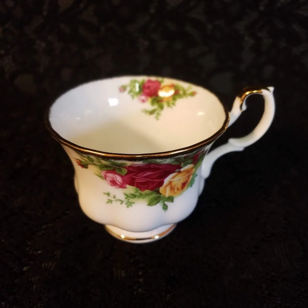 Royal Albert Bone China, 